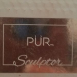 PUR sculptor eyeshadow